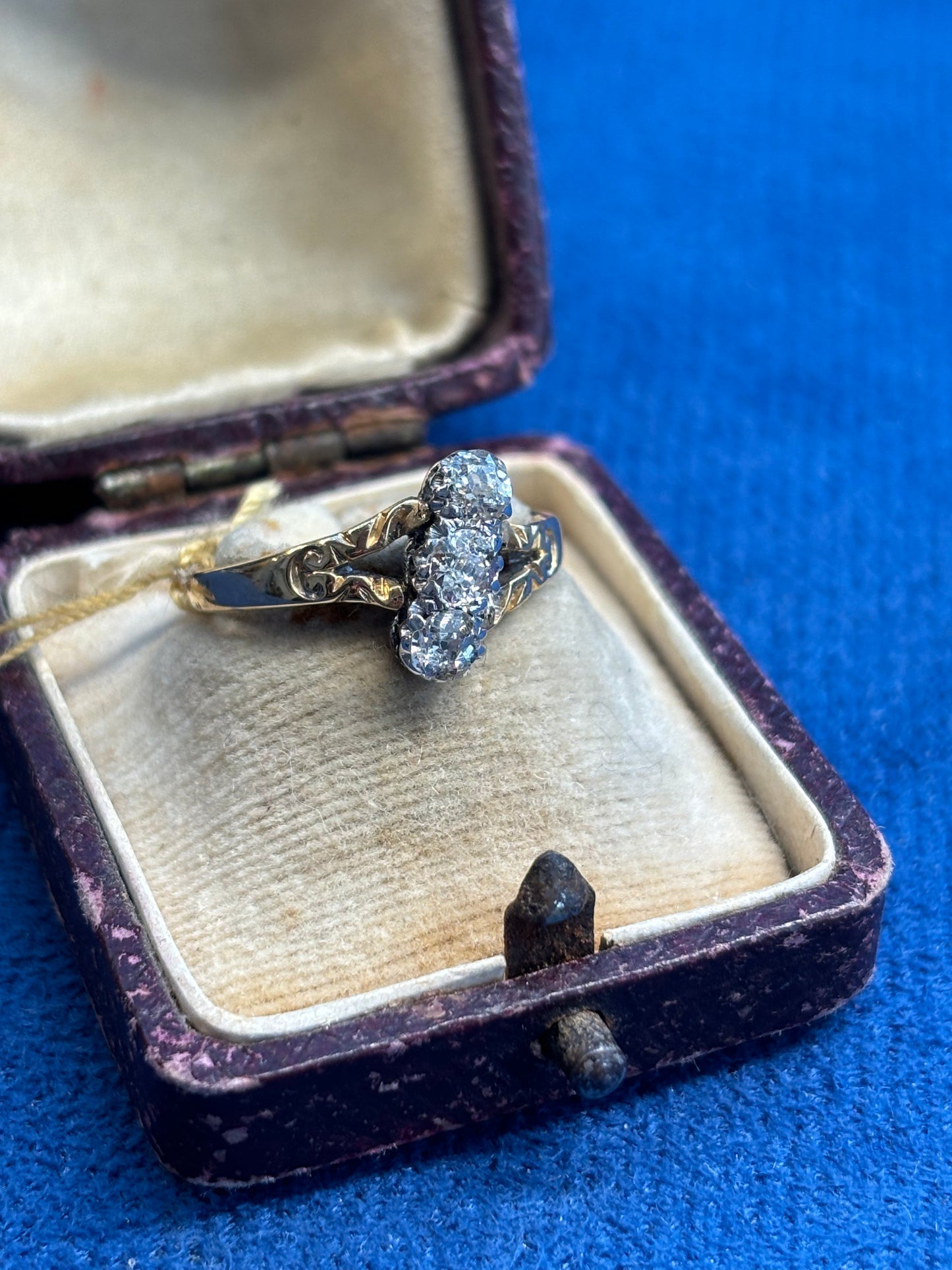 Late 19th century old cut diamond ring in 18ct gold