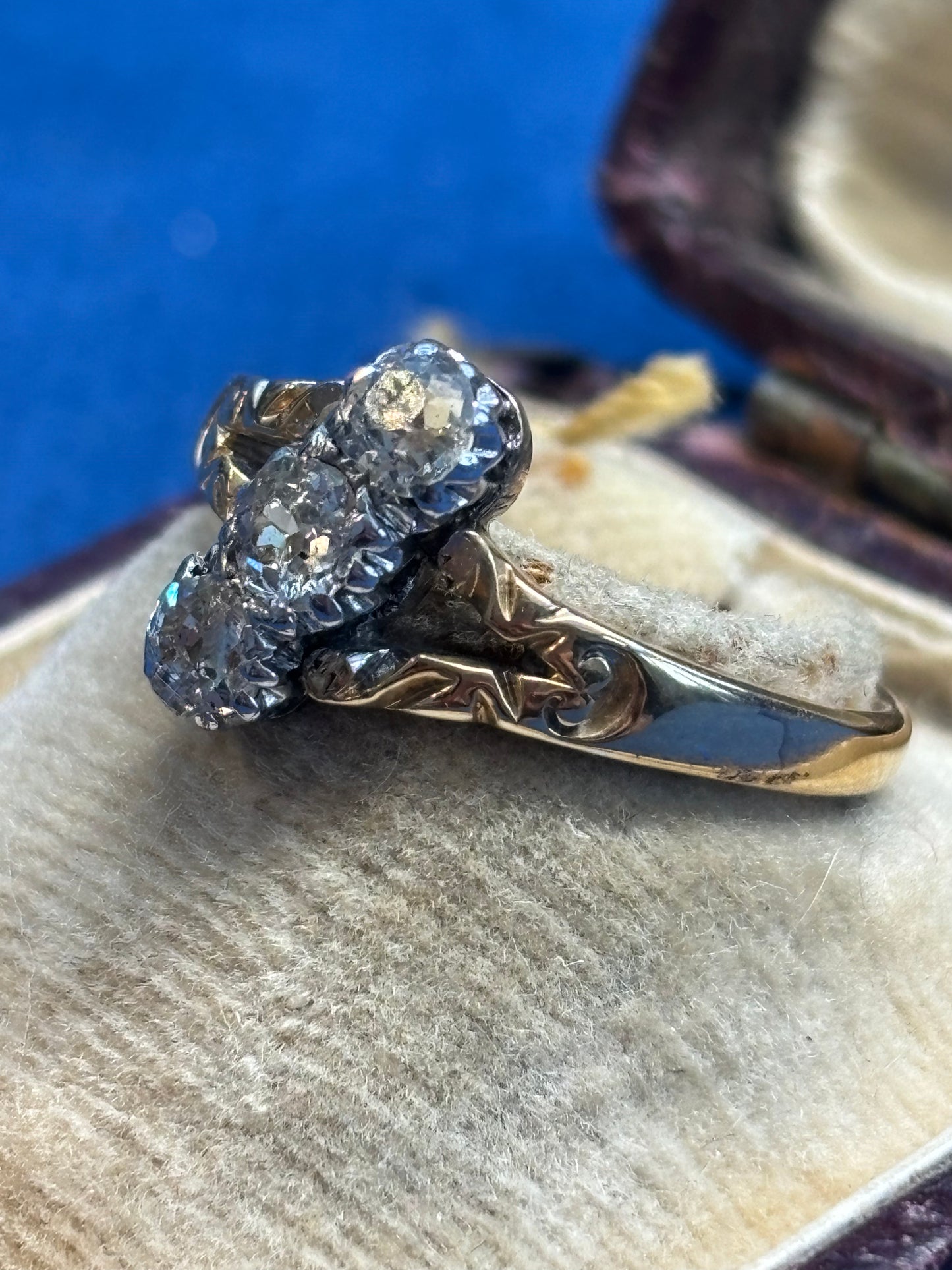Late 19th century old cut diamond ring in 18ct gold