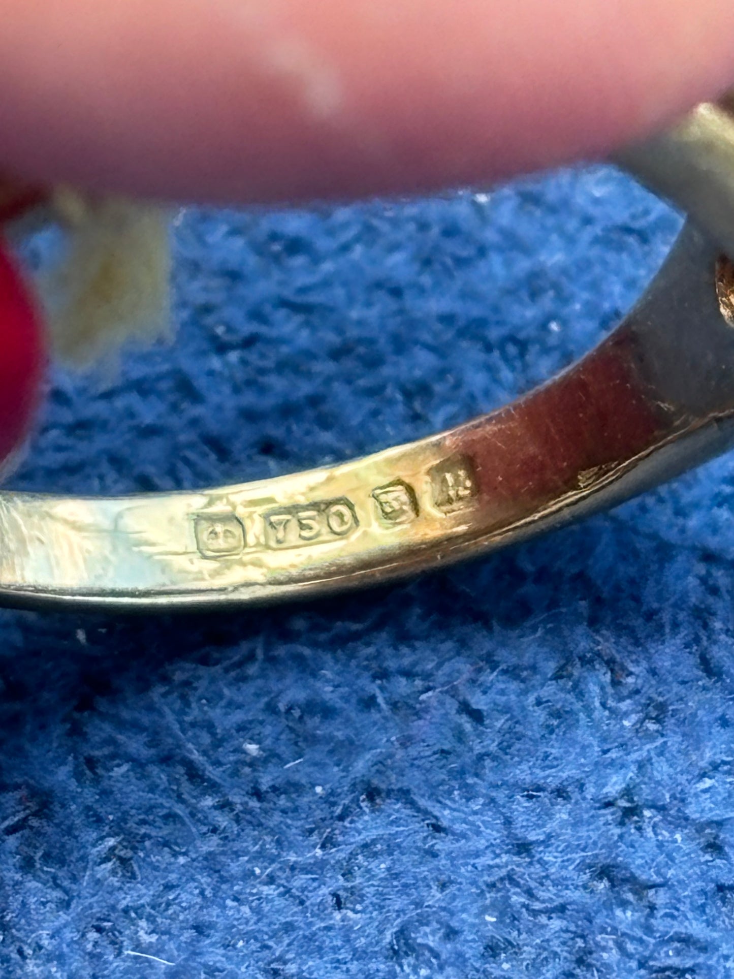 1980s Sapphire and Diamond 18ct gold ring