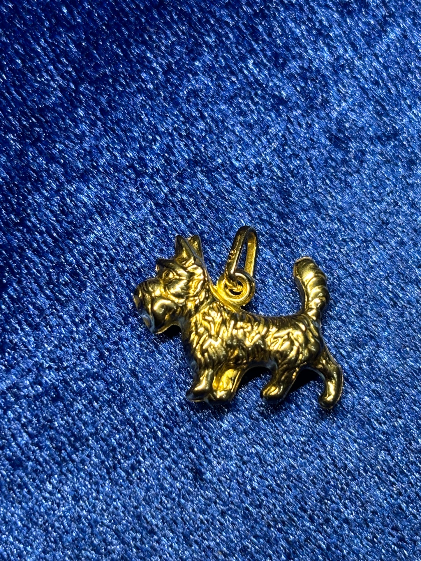 9ct gold West Highland Terrier dog charm