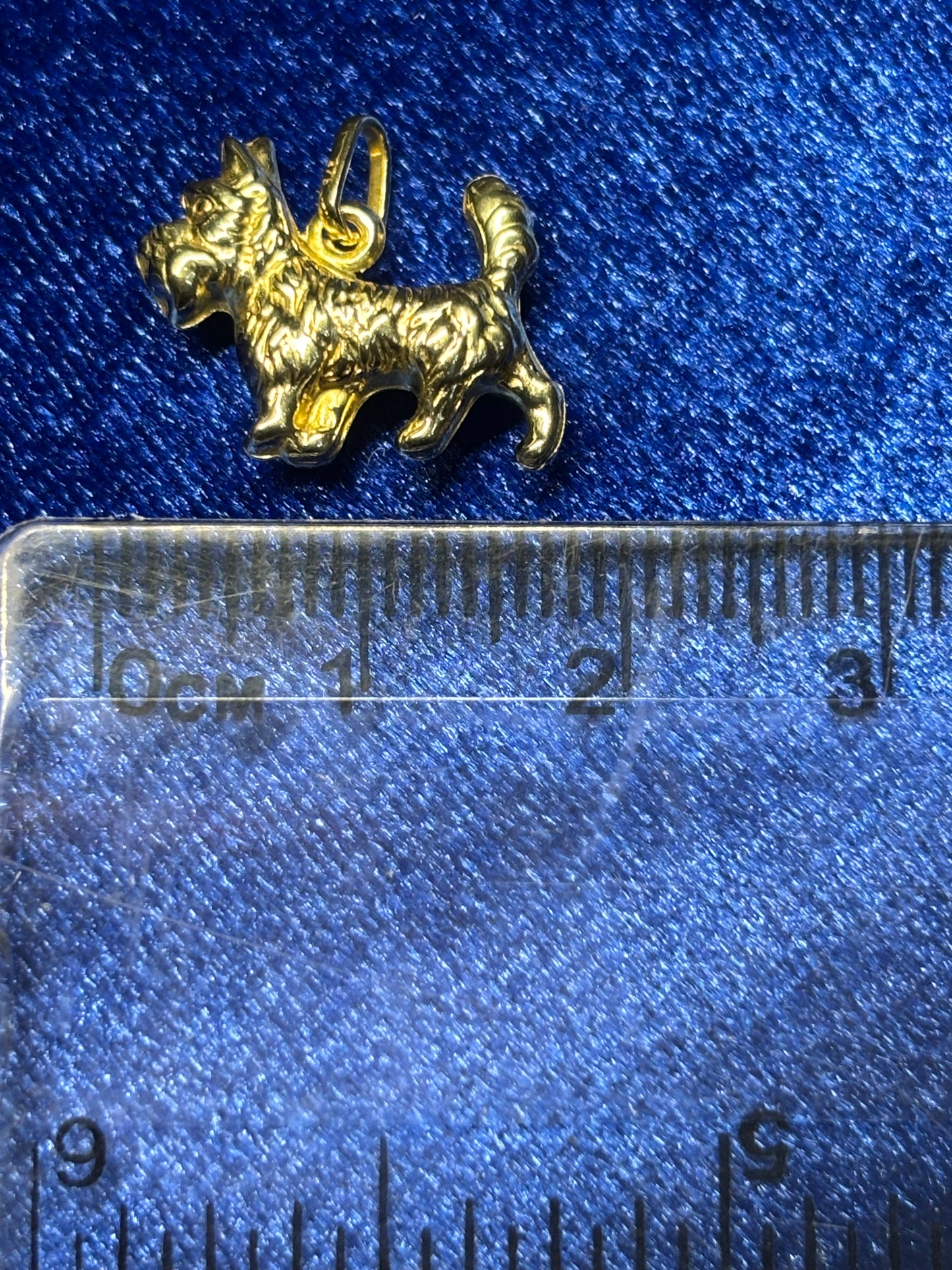 9ct gold West Highland Terrier dog charm