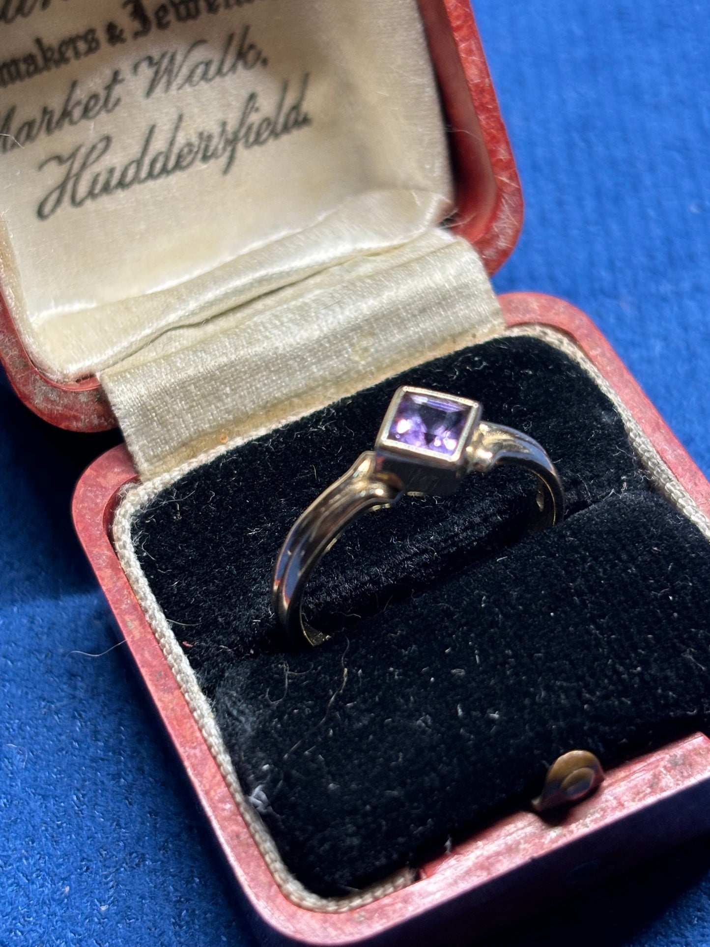 9ct gold Amethyst ring