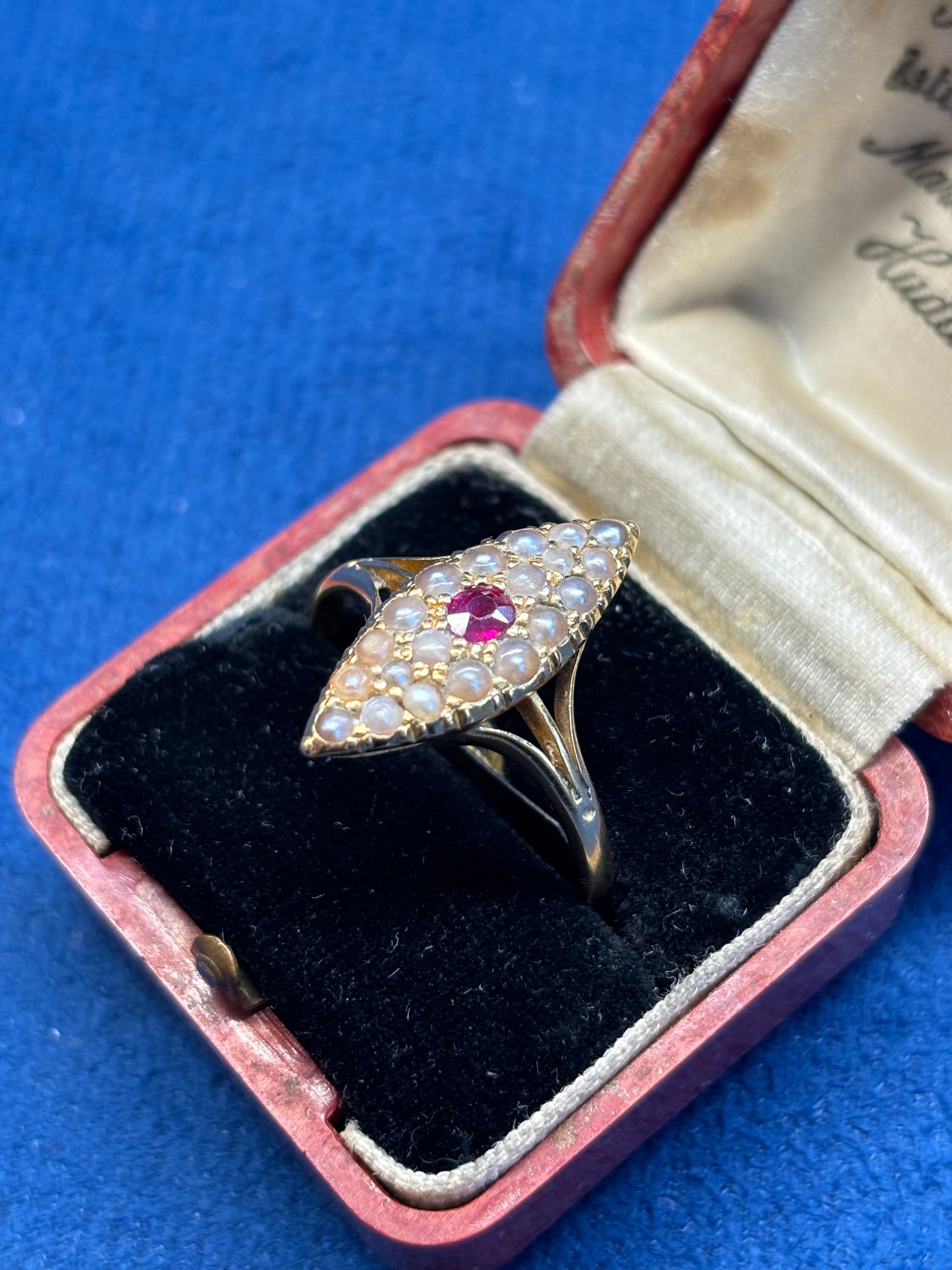 Antique ruby & seed pearl 18ct gold ring